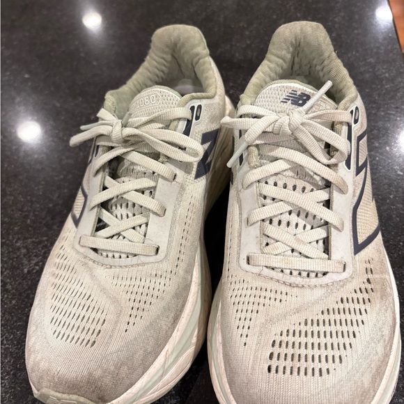 New Balance 1080 running sneakers - Picture 1 of 3